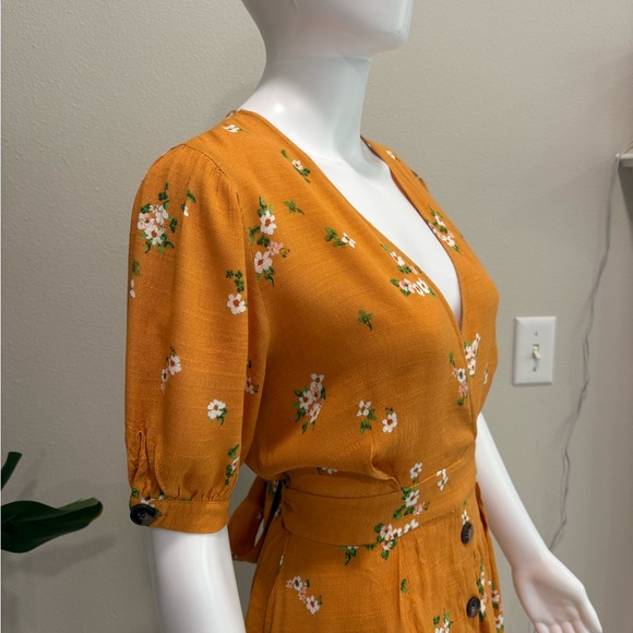 ASTR Floral Puff Sleeve Button Front Midi Dress Size Small Golden Oakley Belted - Picture 4 of 14